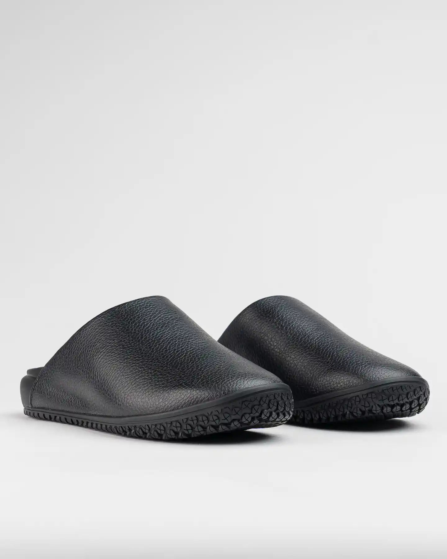 The Clog - Eclipse Black - Image 4
